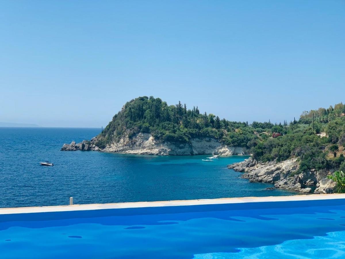 Amousso Beach Villas Marantochori Luaran gambar