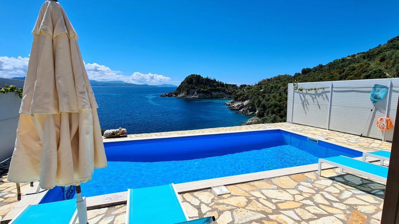 Amousso Beach Villas Marantochori Luaran gambar