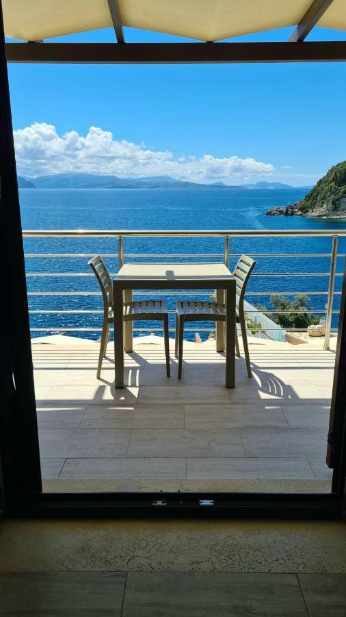 Amousso Beach Villas Marantochori Luaran gambar
